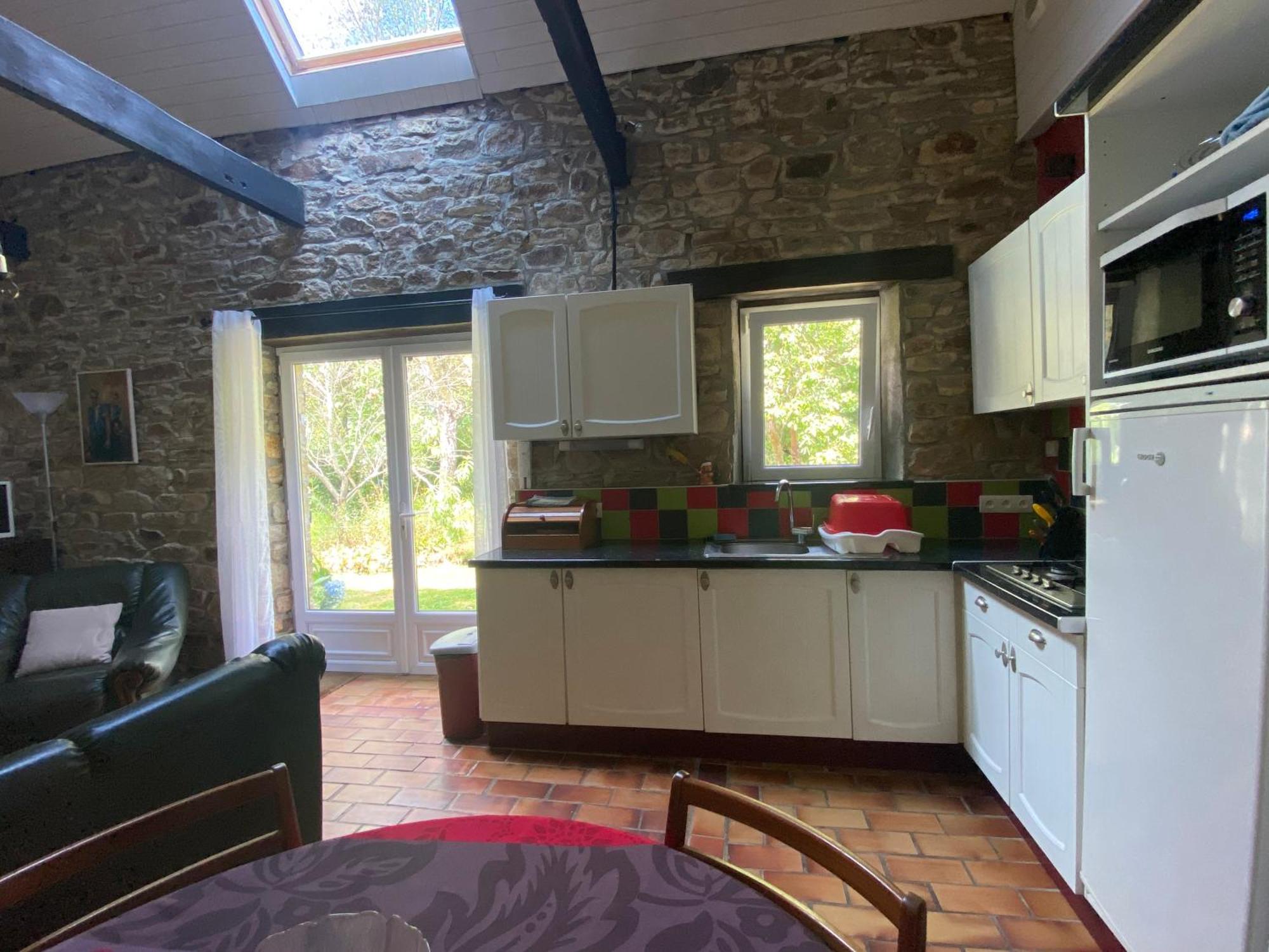 Sue'S Cottages Pleuven Dış mekan fotoğraf