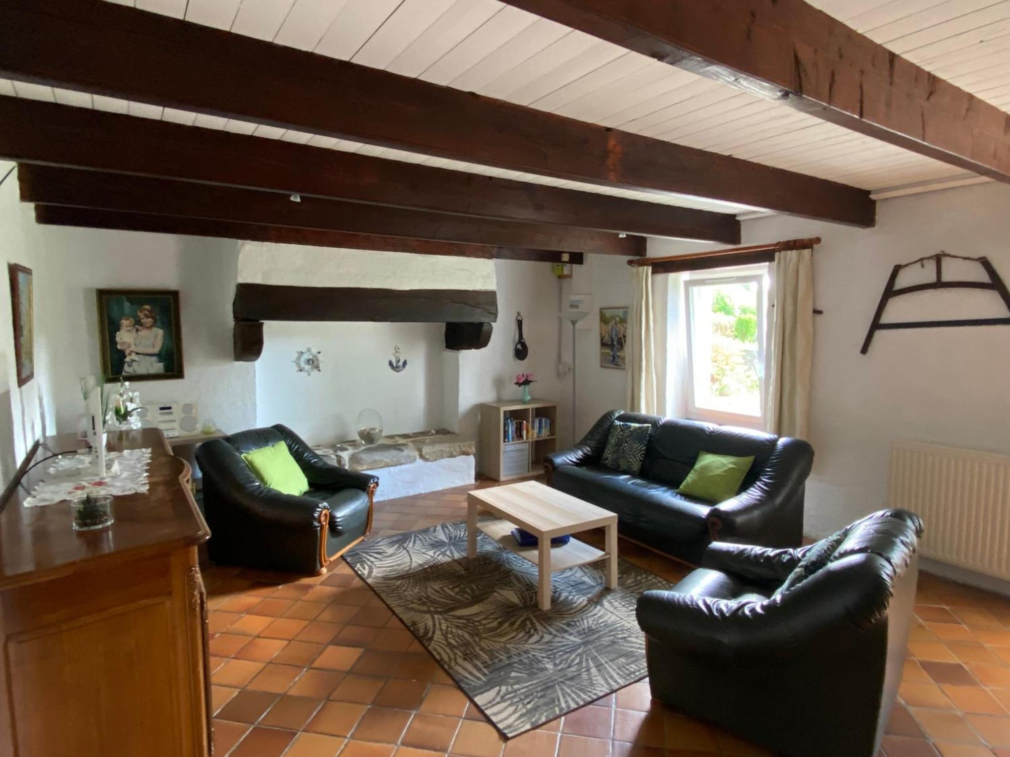Sue'S Cottages Pleuven Dış mekan fotoğraf